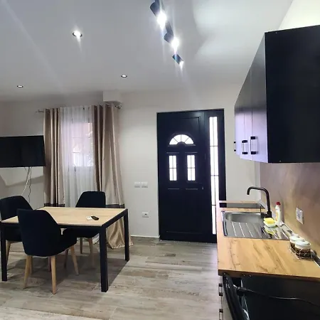 Villa Tian & Hojz Durres